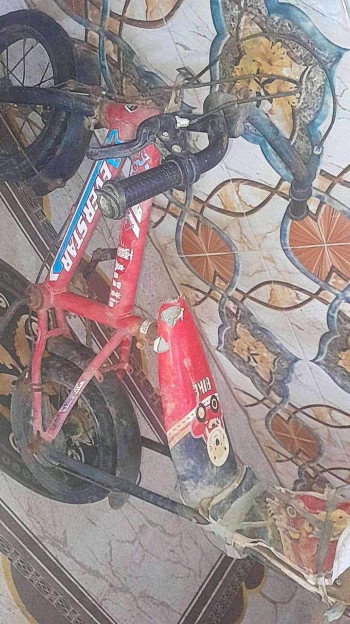 متاح سكوتر استخدام قليل جدا
مع بايسكل اطفال عدد 2 
مع بلي ستيشن 2 نضيف جدا 
للبيع راسلني وتدلل


**إذا كنت صاحب هذا الإعلان وتريد حذفه لأي سبب، رجاءا أرسل رسالة إلى الدعم الفني**
