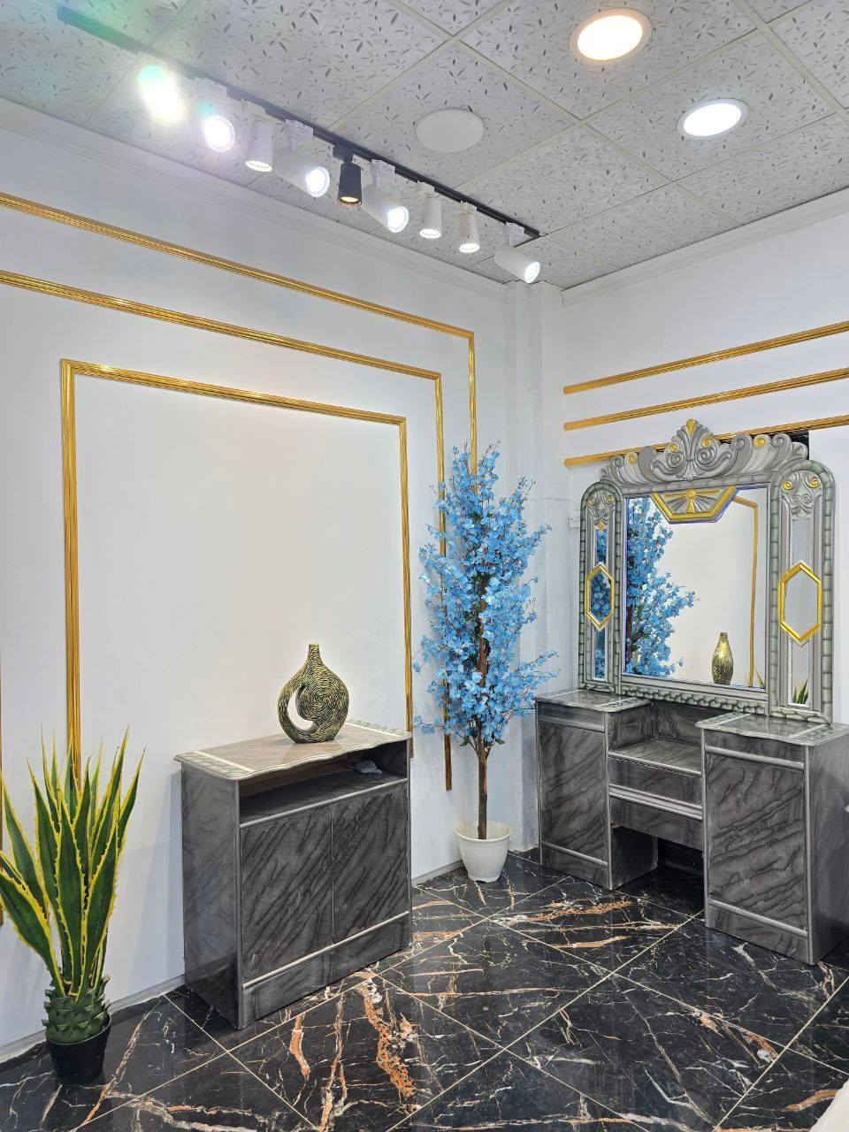 غرفه تركيه التصميم عراقي غير مستخدمه مال عرس و ماصارت القسمه السعر 1مليون و بيها مجال المو شراي لايكسر بحلال الناس


**إذا كنت صاحب هذا الإعلان وتريد حذفه لأي سبب، رجاءا أرسل رسالة إلى الدعم الفني**