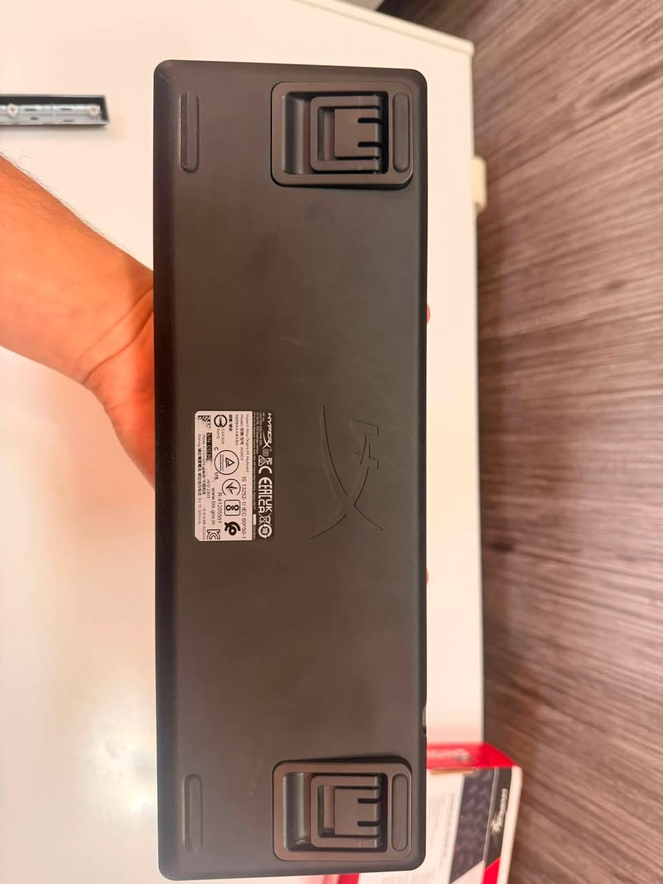 كيبورد من شركة Hyper x لون اسود green switch اوبن بوكس غراضها كامله وياها فول نضافه افحص قبل لتاخذ بيها انماط كلش هوايـه وبيها برنامج خاص تكدر تتحكم بالالوان وسرعة الاستجابه وبقية الاشياء وزن الكيبورد كلش ثكيل صوت السويتشات كلش حلوه ومابيها ازعاج سعره 40وعندي توصيل لجميع محافظات العراق للاستفسار واتساب ***********
