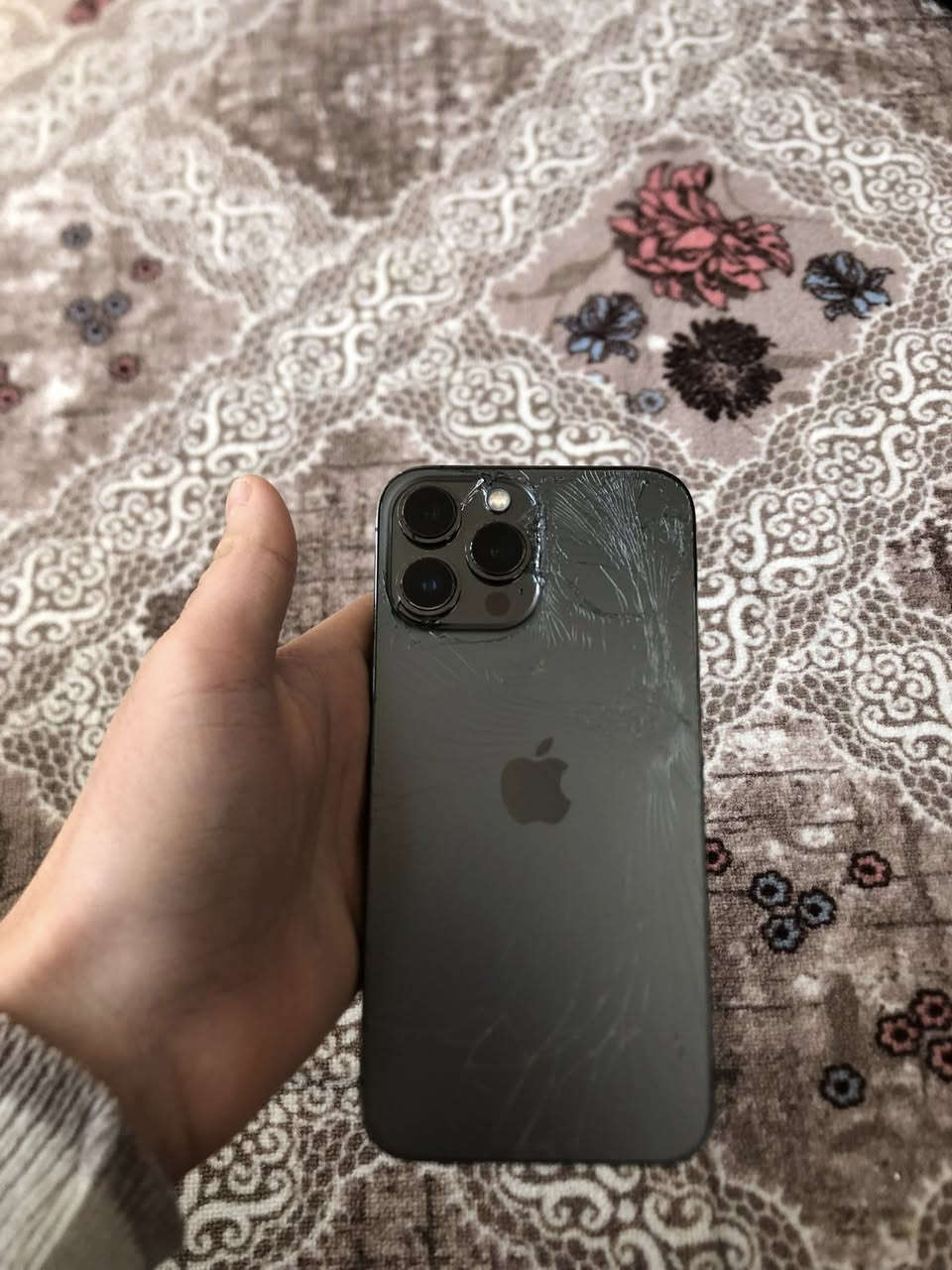 سلام عليكم
ايفون 13 Pro Max
ذاكرا 256
تك سيم
يدعم شريحه الاكترونيه 
جهاز شرق اوسط 
مبدل بي شاشه 
ضهرا مكسور 
بطاريه 78
كلشي شغال ما عده الكامره 0.5ما تشتغل ول سماعه الفوك ما تشتغل تفتح اسبيكر شغاله طبيعي
سعر الجهاز 350الف بي مجال تواصل خاص او على هاذا الرقم واتساب ***********
ولكه هديه من شاحنه كامه
والف عافيه علي ياخذه
