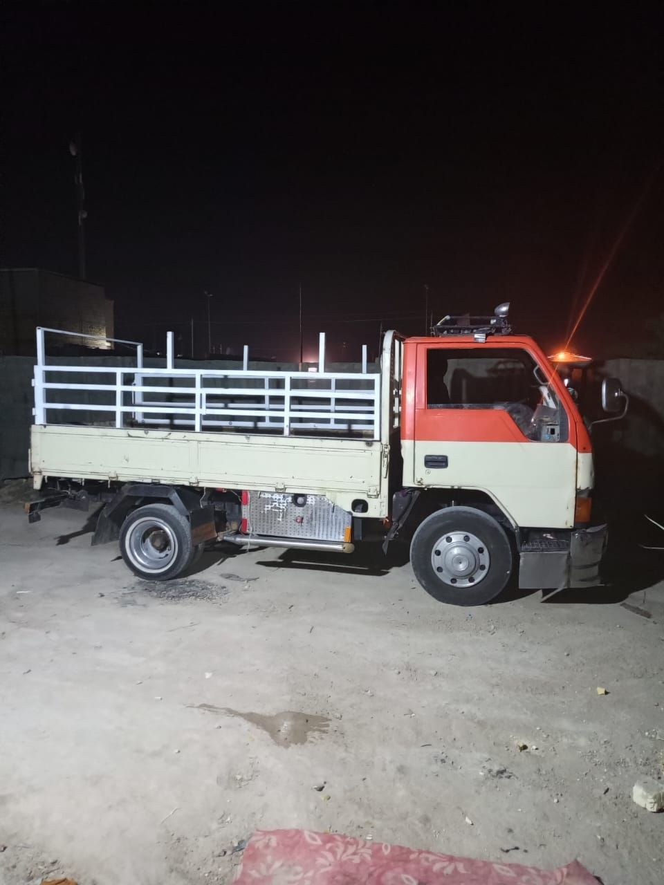 سلام عليكم محجر للبيع تفصال جديد صاله سبوع من فصلنا محجر جديد صبق حراري لمحجر لا بي خياس ولا فطر سعر 300 وبيه مجال الشراي مكان بصره الدير وهاذ رقم الهاتف ***********✅
