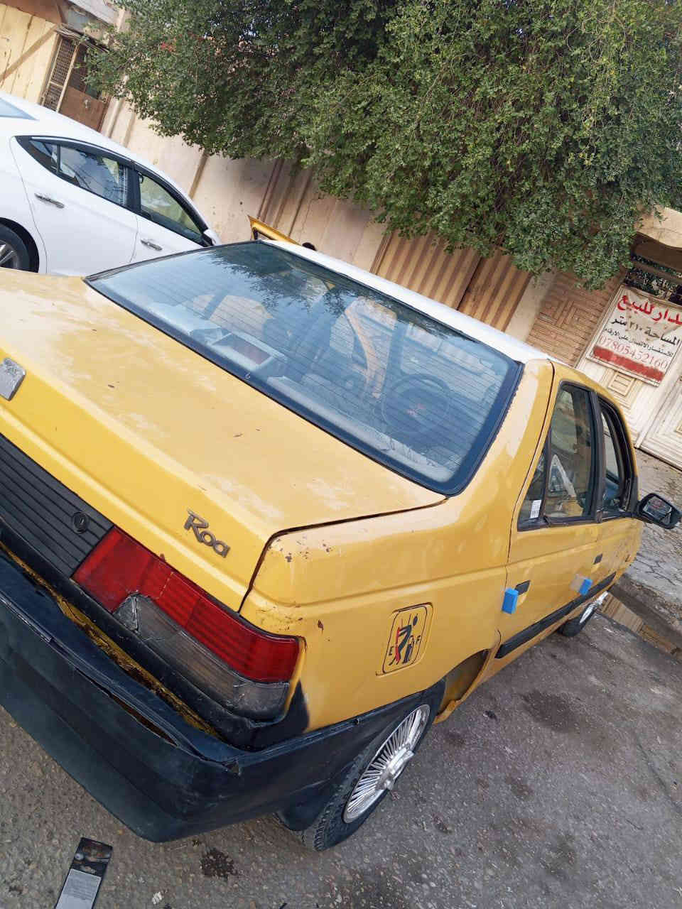 بيجو روى  للبيع مكينه وكير وحداديه  عوزها بس كلچ عينه و صنيه كهربائيات كله شغاله راعيه ماواصله ابيع تعهد سعرها 8 وبيه مجال للطيبين نجف حي القادسيه ***********
