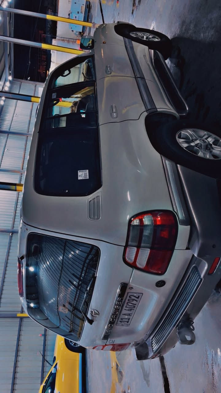 سلام عليكم للبيع لاندكروز ٢٠٠٧ اصل فول موصفات للاخير بيه حزام رشينه مكان الخطه بعدهي حته مامبولشه جاهزه السياره بيه بس شيال مال الكاردن نقص اما باقي مكينه كير تبريد حداديه عليه تخم بالون سياره حلوه مكانه ناصريه السعر ١٤٨ وبيه مجال بسيط كلش *********** رقم بغداد جديد
