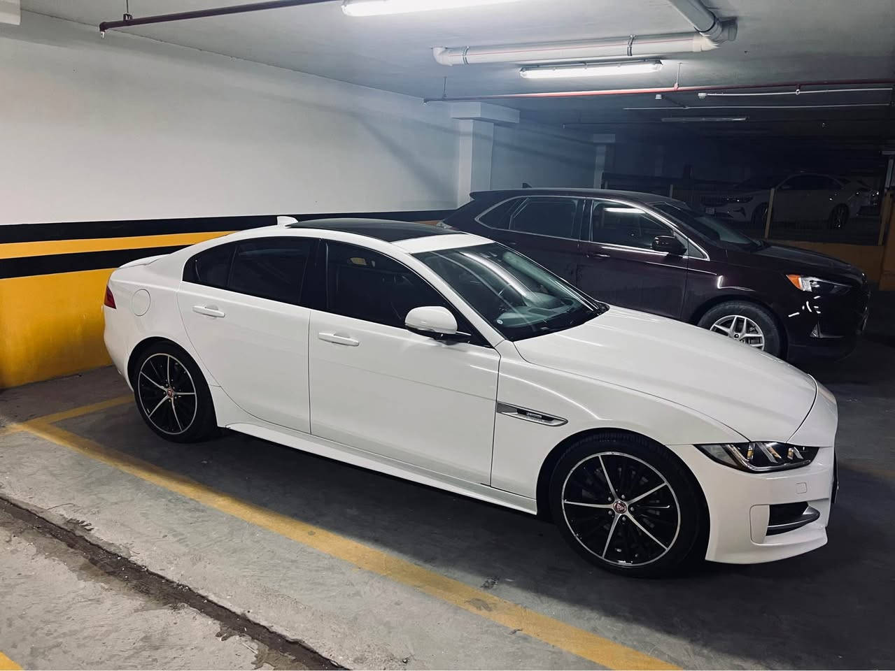 Jaguar XE R Dynamic 2018🐆🐆
 
جاكوار ٢٠١٨ ار دايناميك فول فول مواصفات 
شركة سردار يعني وكالة 
ماشية ٧٥٠٠٠ مايل 
مكينة ٤ سلندر توربو 
مكينة مامفتوح
كلشي بشرط 
قطعتين صبوغ  بدون دواخل بدون ارباك 
مكان اربيل 
0750 495 9031 
سعر ١٥٠ مجال أربيل, العراق
