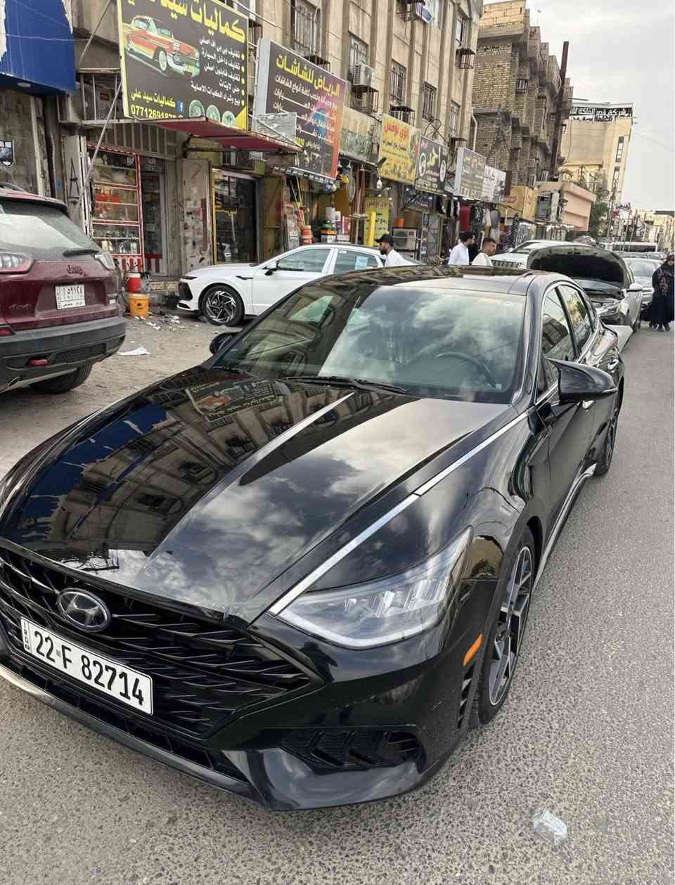 السلام عليكم 
سوناتا موديل 2021 ان لاين 
‏‎‏‎مكينة ٢٥٠٠ تربو ٢٩٠ حصان 🚀
ماشيه 130,000 كم
للبيع او مراوس حسب القناعه ب 23 او 24
‏‎‏‎كير دبل كلج ٨ سرعات  
‏‎‏‎كشنات رياضي مختومة مطعم جلد وكنتارا 
‏‎‏‎ تدفئة كشن 
‏‎‏‎12 سماعة  
‏‎‏‎٤ وضعيات قيادة (normal - sport - sport+ - custom) 
‏‎‏‎إنارة داخلية 
‏‎‏‎ماسحات اوتو (بالامطار)
‏‎‏‎صندوق ذكي يفتح عند الاقتراب
‏‎‏‎لدات اماميه 
‏‎‏‎لايت زنون 
‏‎‏‎اوتو هولد 
‏‎‏‎هاند بريك بصمه
‏‎‏‎نظام المحافظه عل خط المسار 
‏‎‏‎نظام النقطه العمياء 
‏‎‏‎شاشه ديجيتال
‏‎‏‎كيجات الكتروني 
‏‎‏‎نظام ترحيب صوتي 
‏‎‏‎كرسي السايق والسكن كهربائي
‏‎‏‎رادار امامي 
‏‎‏‎رادار خلفي 
‏‎‏‎رادار جانبي
‏‎‏‎مود درايف 
‏‎‏‎اشاير بالمري 
‏‎‏‎تبريد قطعتين (منفصل )
‏‎‏‎كروس تثبيت سرعه 
‏‎‏‎بصمه بيبان مخفيه 
‏‎‏‎بصمه تشغيل‎
 حادثه باب وجاملغ امامي 
دعاميه خلفيه صبغ
سعر 165 وبيهه مجال بسيط 
للآستفسار ***********

البصره الجمهوريه
