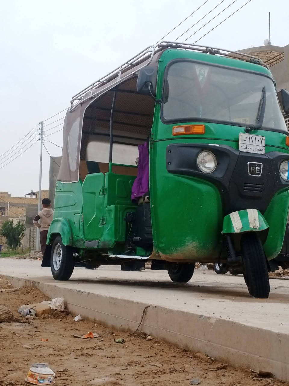 سلام عليكم تكتك البيع موديل 22شهر شهر 12رقم ذي قار نكليزي بسمي رجان المو شراي لا  كفاله عامه مكينه وكشر ***********خاص ما جاوب
