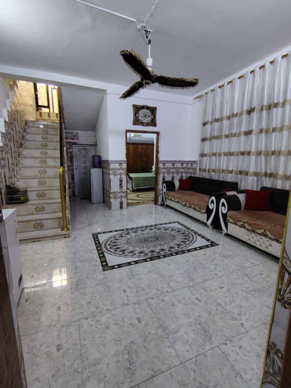 💢السلام عليكم 

☘️يالله.... ياكريم... يارزاق

🏦دار سكـــــــــــــن للبيع طابوو صرف 

📍العنوان:- حي الحضاره مقابيل منتزه 

📏المساحه:- 120م طابقين عگاده 

☘️محتوياته:-

✅غرف نوم عدد 4

✅صالتين 

✅مطبخ 

✅استقبال 

✅صحيات 

✅طارمه... ومناور.. وحديقه 
ـــــــــــــــــــــــــــــــــــــــــــــــــــــــــــــــــــــــــــــــ
#للاستفسار اكثر:- خاص او واتساب 

#هاتف:- ***********

#هاتف:- ***********

#مراجعـــــــة مكتب دبي للعقار والمقاولات العامه 

#عنوان المكتب سايدين الجمهوري مقابل مدرسة القدس
