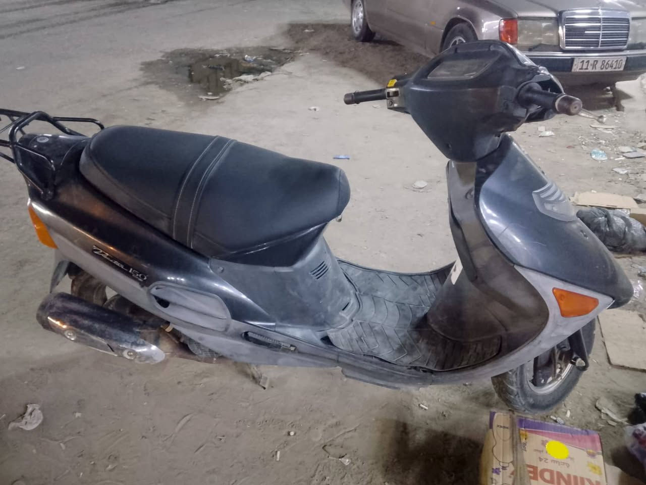 *🚲 للبيع دراجة سوزوكي 

*السعر: 750 الف دينار عراقي* مجال بسيط للشراي ا

*المواصفات:*
- *النوع:*  150cc
- *الحالة:* مكفولة حاوية ما مفتوحة، 
- *المحرك:* هندر ياباني اصلي اجه وياها من المصنع
- *الدراجة:* خير من الله، مكفولة ومجربة، شغل نظيف

*المكان:* البصرة - القرنة
*للاستفسار:* راسلني خاص او اتصل 

*ملاحظة:* الدراجة نظيفة ومكفولة، اللي يريد فحص وتجربة حياه الله. السعر نهائي 750 ومجال بسيط 
الرقم: ***********
