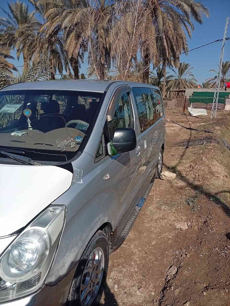 السلام عليكم استاركس للبيع موديل 8 مسكر اوتوماتيك سياره كفاله عامه ما عده بيه طخه بل جنطه فقط رقم كربلاء 
مصفره من كلشي تحويل ثاني يوم مكاني بابل الحمزه الغربي  السعر 145 وبيه مجال قليل *********** وهذا رقمي بي وتساب
