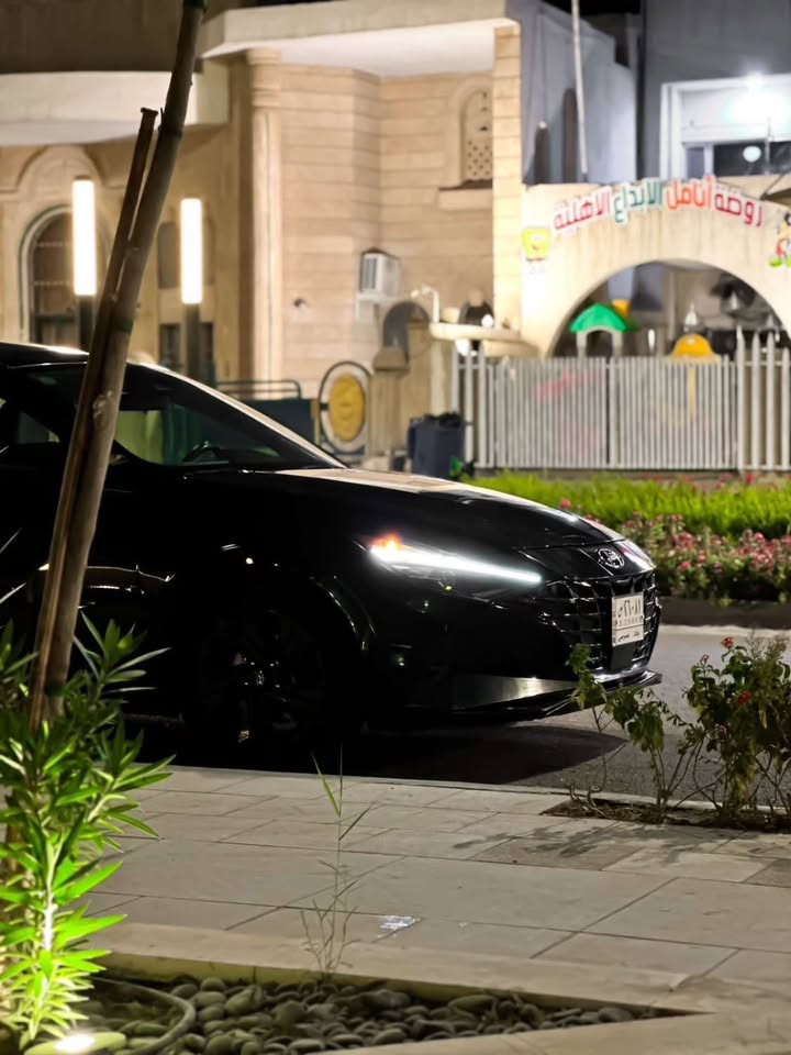 السلام عليكم النترا 2021 فول مواصفات عدا الدجتل وارد أمريكي حادث قبق الجنطه فقط فقط السياره نظيفه كير محرك ماشاء الله تبريد ثلج مكاني بغداد حي الجامعه ***********
