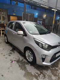 كيا بيكانتو موديل ٢٠٢٠  خليجي  مكفوله محرك دوش وكير بدون صبغ  ماشيه ٢٤...