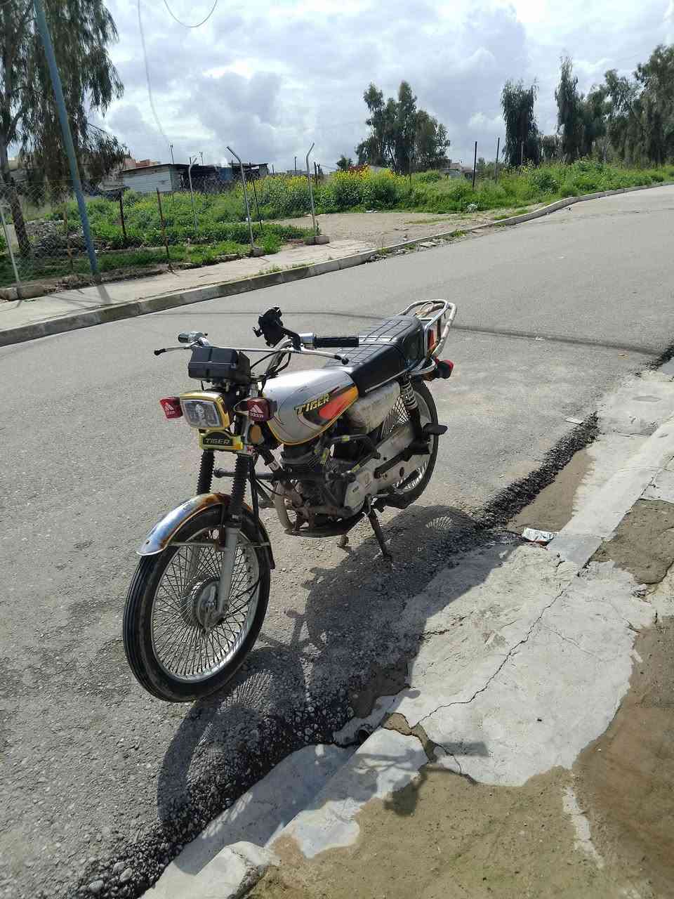 تيكر 2020 لا صرف ولا نفخ ويرمنيه كله شغله بس باتري هابط جيب باتري وياك وتعال جيك السعر450وبي مجال ***********خب ودلل بس صوط قياس بي
