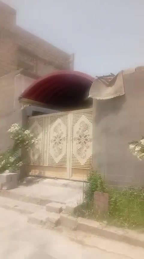 السلام عليكم سقيفه للبيع للاستفسار 
***********
