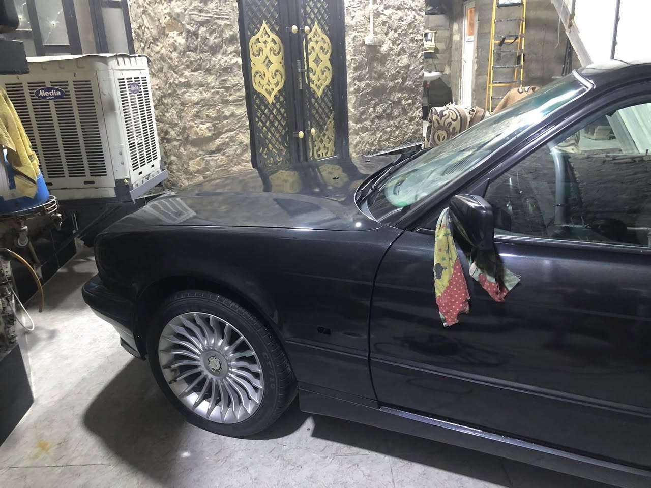 بي ام دبيلو حجم 525محرك مسكر عدل موديل 1992جاهزه من كلشي كهربائيات تخم تاير كير اوتو سلايت شغال اربع جام كهرباء مصبوغه عام للجماليه السياره موجوده بالرمادي *********** هذه الرقم بيه واتساب السعر 55وبيه مجال
