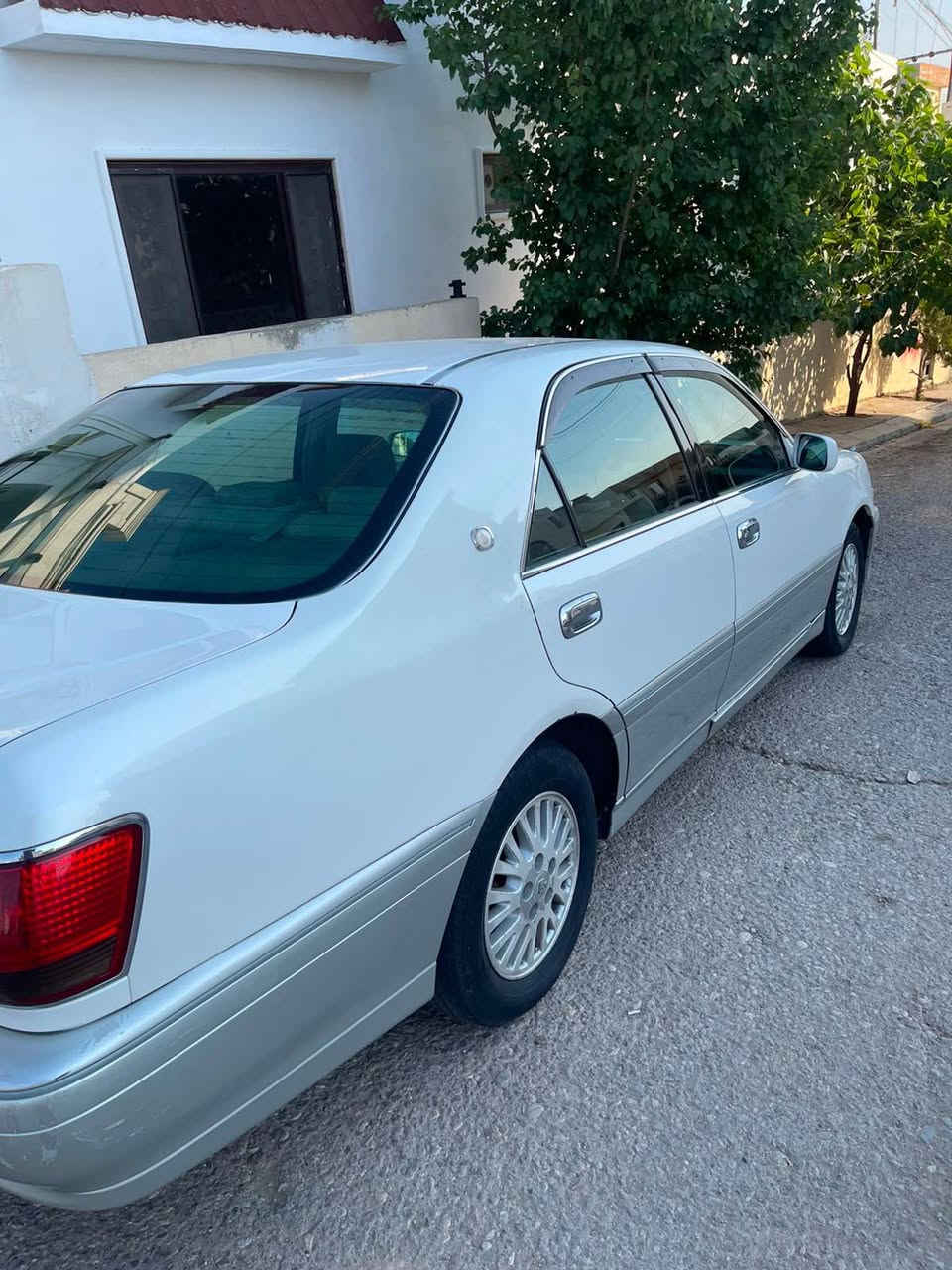 👑 بۆ فرۆشتن – تاجی تۆیۆتا ساڵی ٢٠٠١ “الملیکە” 👑

🚘 2001 تۆیۆتا کراون (الملیکە) – یەکێکە لە ئۆتۆمبێلە لوکس و بەهێزەکانی تۆیۆتا، بە ئاسوودەیی و سەقامگیری و متمانەپێکراوی ناسراوە.

✅ مۆدێل: ٢٠٠١
✅ بزوێنەر: 3.0L
✅ Drivetrain: 4WD
✅ گێڕ: ئۆتۆماتیکی
✅ ڕەنگ: سپی
✅ شوێن: هەولێر

تایبەتمەندیەکانی ئۆتۆمبێل:

✔️ بزوێنەرێکی بەهێز و کارایی نایاب
✔️ سواربوونی ئاسوودە و سەقامگیرییەکی بەرز
✔️ ناوەوەی لوکس و کوالێتی دروستکردنی ژاپۆنی
✔️ گونجاوە بۆ بەکارهێنانی ڕۆژانە و سەفەر
✔️ ئامادەیە بۆ لێخوڕین

💰 نرخ: 6,000$ (بەگفتوگۆ)

📍 شوێن: هەولێر

📲 پەیوەندیکردن لە ڕێگەی واتسئەپەوە:

***********

👑 للبيع – Toyota Crown “المليكة” 2001 👑

🚘 Toyota Crown 2001 (المليكة) – من أفخم وأقوى سيارات تويوتا، معروفة بالراحة، والثبات، والاعتمادية.

✅ موديل: 2001
✅ المحرك: 3.0 لتر
✅ نظام الدفع: رباعي (4WD)
✅ ناقل الحركة: أوتوماتيك
✅ اللون: أبيض
✅ الموقع: أربيل

مميزات السيارة:
✔️ محرك قوي وأداء ممتاز
✔️ قيادة مريحة وثبات عالي
✔️ داخلية فاخرة وجودة تصنيع يابانية
✔️ مناسبة للاستخدام اليومي والسفر
✔️ جاهزة للاستخدام

💰 السعر: 6,000 دولار (قابل للتفاوض بالمعقول)

📍 الموقع: أربيل

📲 للتواصل عبر WhatsApp:
***********

كلمات للبحث:
Toyota Crown, Crown 2001, Toyota Crown 3.0, Crown 4WD, تويوتا كراون, كراون, المليكة, تاج الملكة, سيارة يابانية. أربيل, العراق
