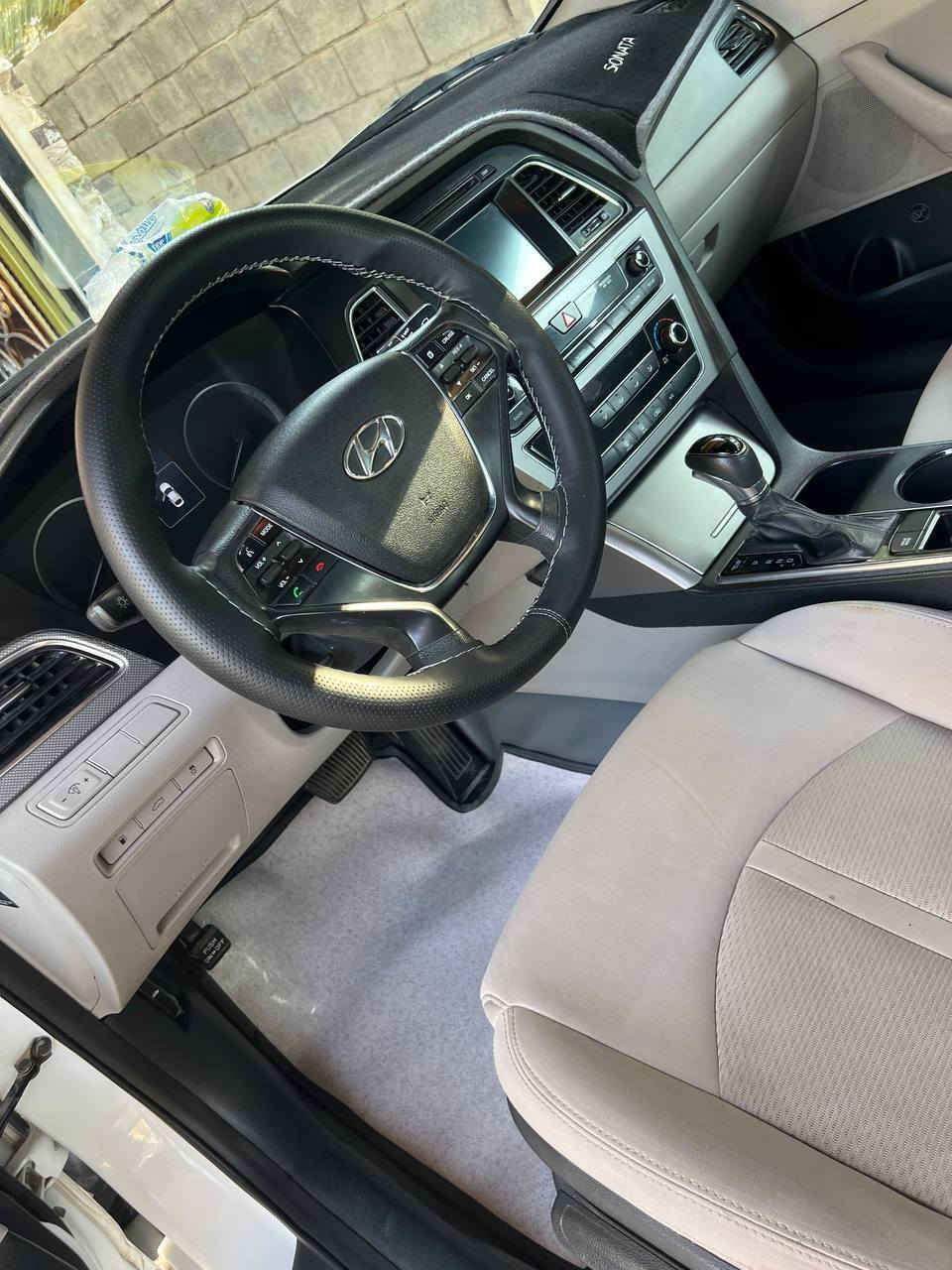 سوناتا موديل 2016وارد أمريكي

ضرر امريكي بنيد تبديل وبالعراق باب خلفي 
صبغ بدون داخل شاصي لغد سليم 

سيارة جاهزه كل نقص ماكو حداديه تخم تاير 
رقم بغداد انكليزي تحويل ثاني يوم 
سعر 120وبي مجال
ديالى/بلدروز 
***********
