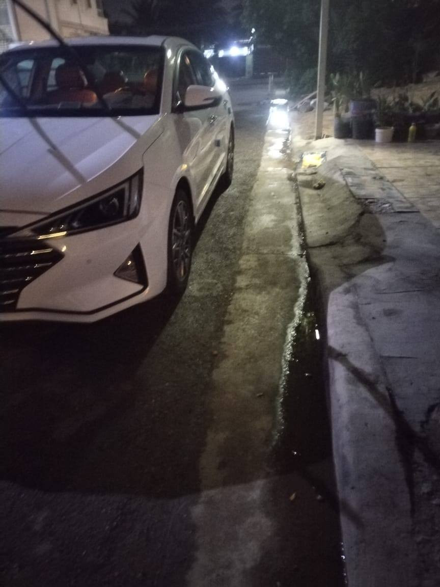 السلام عليكم النتره ٢٠١٩ السياره جديده اي شي ممفتوح بيه سنويه بسمي هزه جديده بيه صبغ دواير ودوسات  فقط مكينه كير صدر كله زيرو  السياره ماشيه
45 سنويته 30 السعر 165 وبيه مجال بصيط  للشراي
   ***********    مكان السياره بغداد شارع فلسطين
