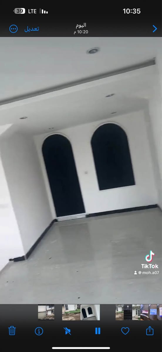 بيت كبير يقع في الكاضمية شارع النواب مجاور طرشي الزهراء كان مؤجر مجمع طبي يصلح مجمع طبي او اي مركز تجاري ويصلح اني يكون سكني  يحتوي على 
صالة كبيرة 8* 3 
ثلاث غرف كبيرة في الطابق الارضي 
حمام كبير 3*3 
خمس غرف كبيرة في الطابق الثاني 
صالة 3*8 
حمام 3*3 
البيت جديد ما مسكون كامل مطبخ سبالت غرف نوم ديكورات جاهز للسكن ممكن يؤجر سكني او تجاري للاستفسار الاتصال على الرقم ***********
