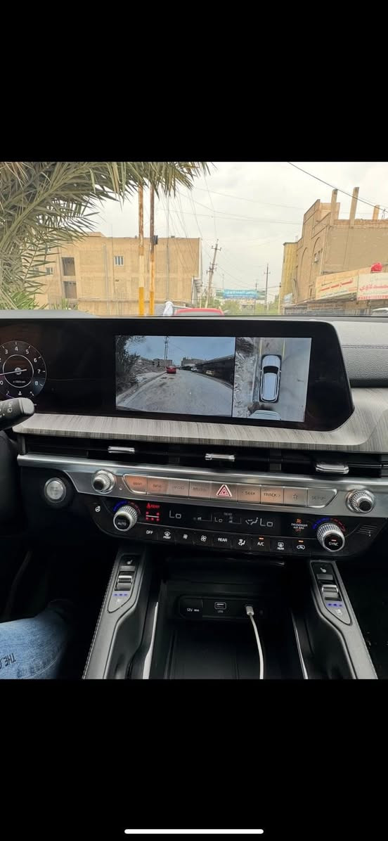 كيا تيلورايد 2023 SX XLIn
1-حجم المحرك 6 سلندر 3800. 

2-عداد المسافة 40 الف كيلو وليس ميل

3-بصمة ابواب وتشغيل عن بعد. 

4-زينون عالي ناصي آصل. 

5-فتحة سقف. عدد٢

6-رادر جانبي مانع اجتياز. 

7-فور ويل درايف 

8-تحديد مسار. 

9-كامرات محيطية. 

10-حساس حلفي. 

11-شاشة كبيرة مع كامل ايعزتها. 

12-تدفئة+تبريد الكراسي الامامية. وخلفيه

13-تحكم ستيرن جهيتن. 

14خزن ميموري متكامل 

15-حساس خلفي. 

16-سستم صوت متكامل. 

17-كنترول تبريد خلفي منفصل. 

18-كشن سياحي. Vip. 

19-رادر محيطيه 360 درجه 

20-الكراسي الامامية كهرباء. 

21- ٧ راكب ٣ قطع تبريد. 

22-اشاير مري قابلة للطيء. 

23-مقاعد جلد حار بارد

24- خمس كامرات

25- وباقي الموصفات المعروفة في فئة SX XLIn 

السياره فول  مواصفات  

الضررر: جانبي مبدل فقط جاملغ امامي جهه السايق والبقيه مصبوغ ع كدهن

مكان السياره بابل المسيب

 السعر 288 $ وبیها مجال 

———————————————————————

للأستفسار اكثر واتساب. ***********
