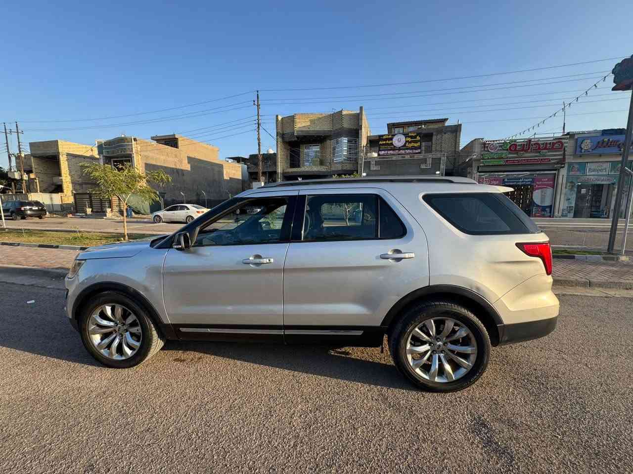 اكسبلور XLT موديل ١٧ مكينه ٣٥٠٠ سته سلندر
٧ راكب فور ويل 

شادلها ويل ١٨ كروم مال اوباما 

بصمه 

تشغيل عن بعد

شاشه جبيره 

بصمه ابواب 

شاشه اعطال دجتال 

جنطه كهرباء

كشنات كهرباء 

تحكم ستيرن كامل مثبت سرعه

شفتات ستيرن 

تدفئه ستيرن

تدفئه كشنات 

كشنات جلد

خمس انظمه قياده

صدر قبل ٣ اشهر شديته كله اصلي جديد

جام اوتو 

تبريد مركزي ٣ قطع 

رادار بالمري 

حساس امامي خلفي 

حادث جاملغ وبنيد  

مكان سياره بغداد رقم سليمانيه سنويه وهزه جديده بسمي 

السعر ١٥٠ مجال بسيط متوازي ع بيع 

تواصل واتساب ***********
