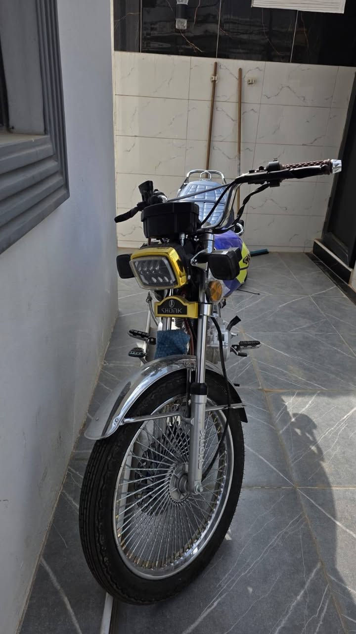 سلام عليكم متاح دراجه  ايراني 4 كير موديل 25 ماطور ماشي شي كلش قليل لوك بعده مكاني  طريق بغداد
سعر 750 
***********
