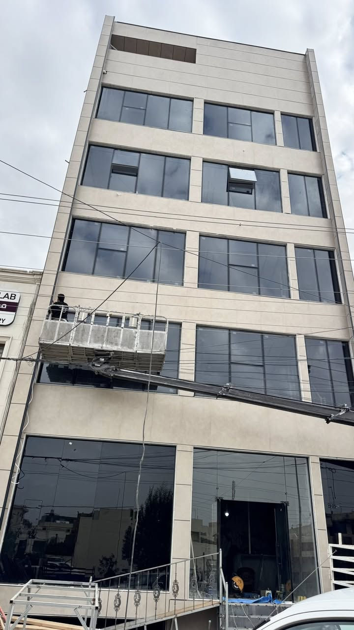 أعمال واجهات كيرتن وول دبل كاسيت أعمال واجهات بورسلين ميكانيكي عمل افرونتك حجر إسباني كوته ***********
