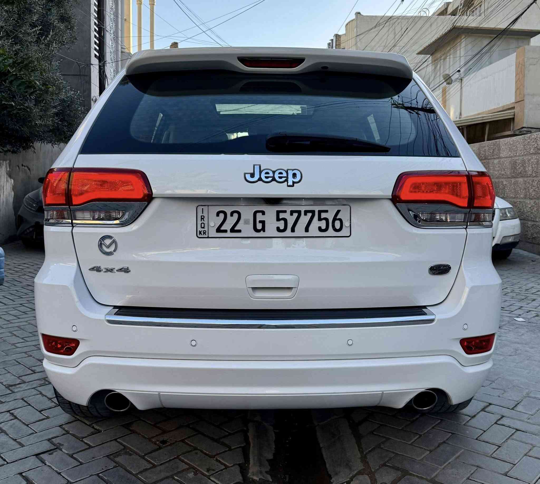 السلام عليكم جيب اوفرلاند 2019 خليجي جديدة  جداً فول مواصفات 3 شاشات جكات حساس امامي خلفي فور ويل بانوراما كشنات حار بارد رادار جانبي نقطة عمياء مراية شفط داخل بيجي وجوزي سيارة نضيفة بشكل داخل جديد جداً ماشية 71 الف ميل رقم اربيل مكانها بغداد ( بيها فقط مكانين بارد مكفول من صبغ وتبديل والحادث ) 
رقمي ***********
