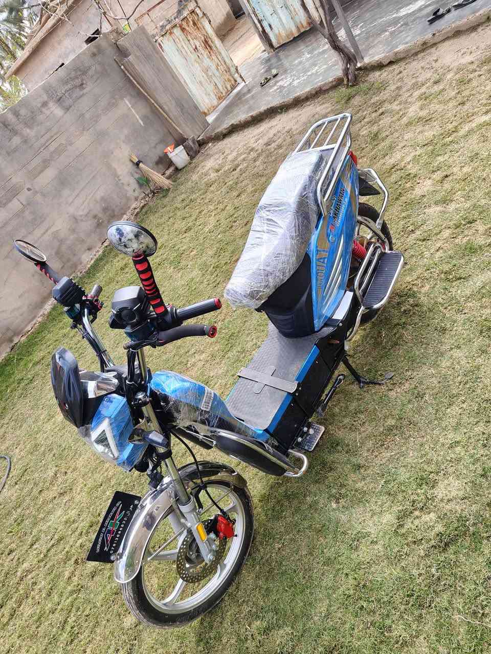 سلام عليكم
دراجة شحن هارلي موديل 2025 نضيف 6 باتريات جدد 
التواصل ***********
