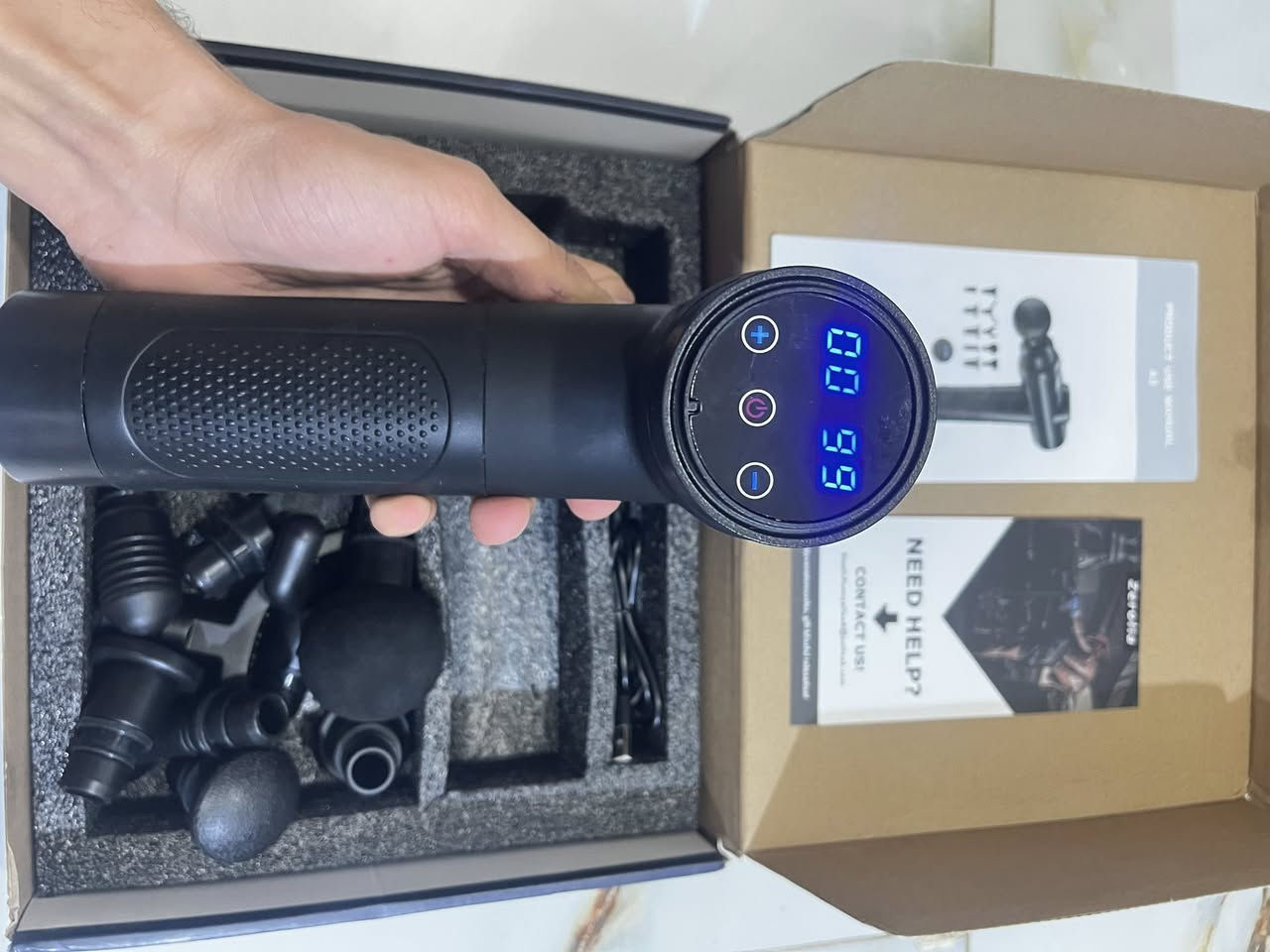 جهاز تدليك الجسم اصلي
الملحقات: يأتي مع طقم رؤوس كامل (للرأس، الرقبة، الظهر، المفاصل، والأقدام).

البطارية: بطارية ليثيوم طويلة الأمد (شحن سريع) تدوم لعدة ساعات عمل.

المميزات: صوت هادئ جداً وتصميم مريح لليد (Anti-slip).

السعر : 25


**إذا كنت صاحب هذا الإعلان وتريد حذفه لأي سبب، رجاءا أرسل رسالة إلى الدعم الفني**