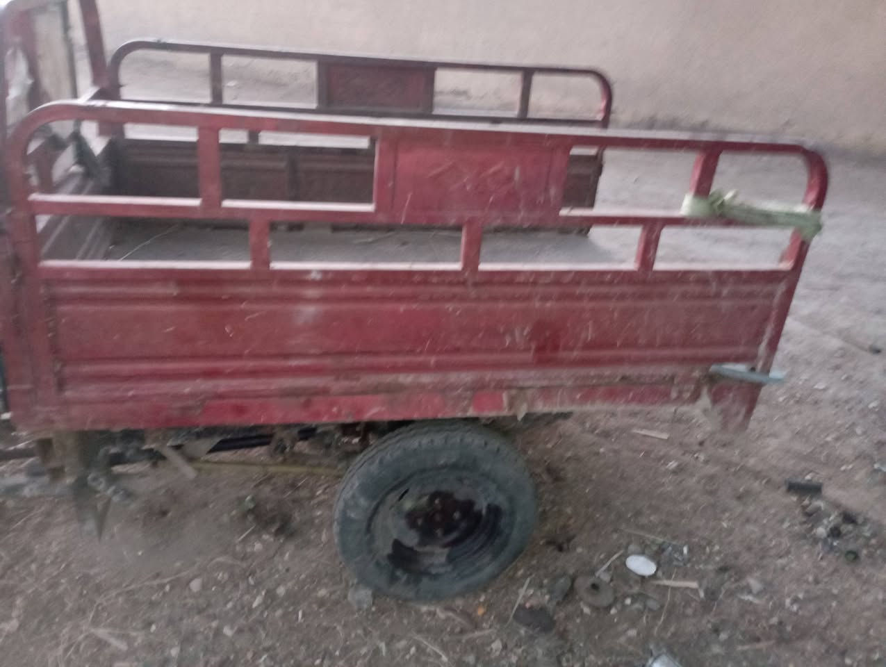 ستوتة جمرة موديل 2015 اوراق أصولية اخوان الستوته يعوزها ترتيب السعر 375 العنوان بابل  وردية ***********
