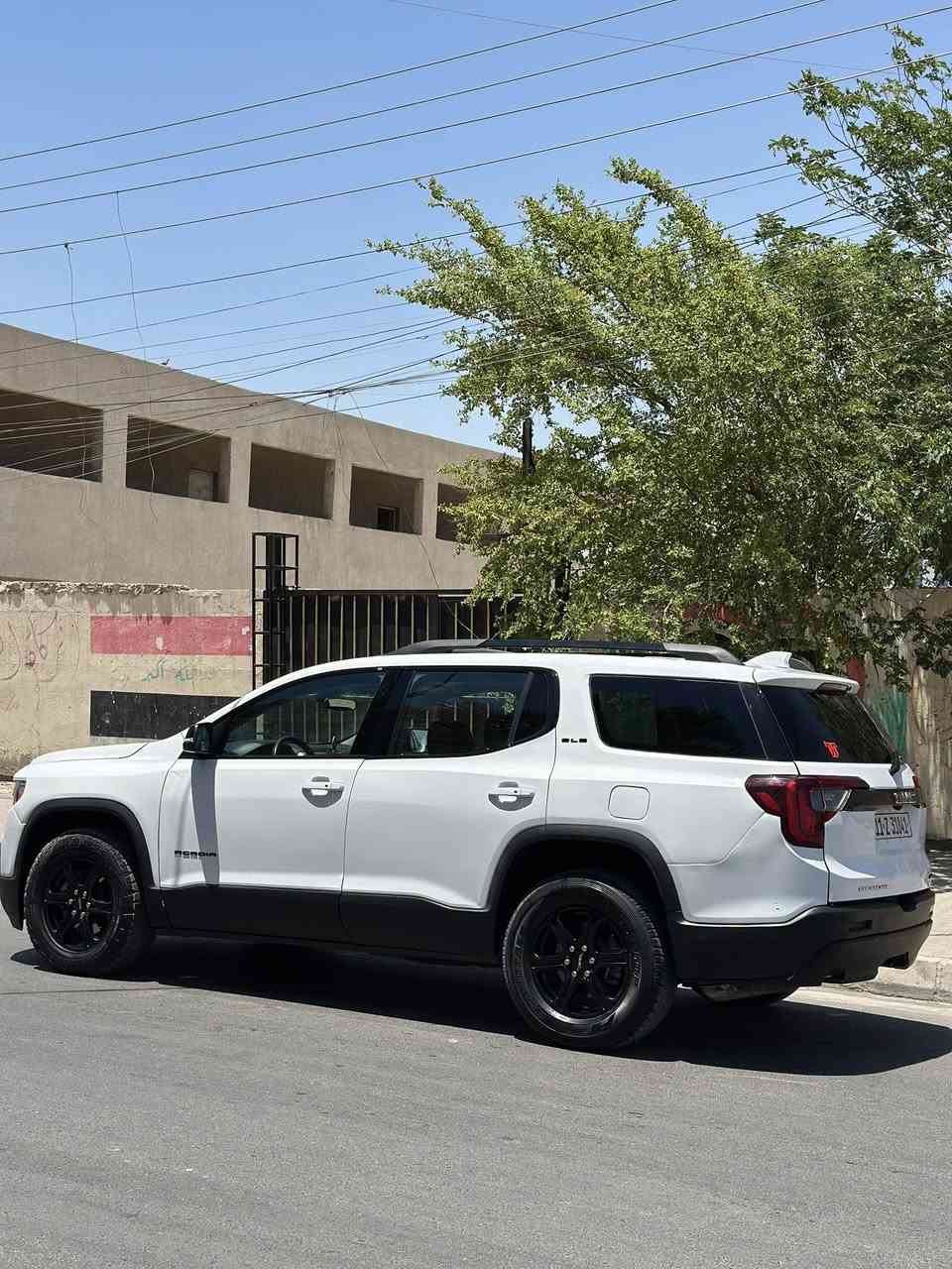 السلام عليكم
جي ام سي اكاديا موديل 2023 وارد امريكي 
Sle
4 سلندر 2000 تيربو 
فور ويل 
فتحتين بالقمارة 
حساسات امامي خلفي 
رادارات 
تحديد مسار 
تدفئة بالكشنات 
كشنات جلد 
كشنات منفصل 
تبريد 3قطع 
جنطة كهرباء 
ماشية 35الف ميل 
كشنات كهرباء 
تبريد منفصل 
تبديل قطعه نفس اللون وصبغ قطعتين 
مكاني بغداد 
السعر 195وبيها مجال بسيط 
مرقم بغداد وبأسمي سنوية وهزه كلة جديد 
رقم الشاصي موجود بالصور 
***********
