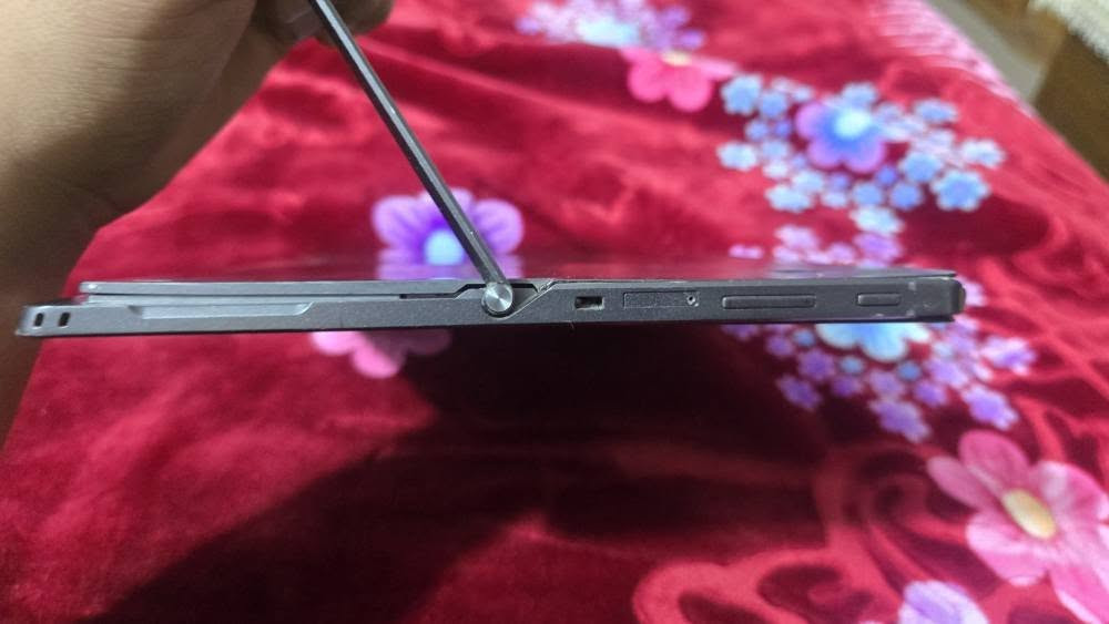 السلام عليكم

لابتوب مذكور اسمه مستعمل شغال 100% ما بيه اي اعطال بس ما بيه الكيبورد اللي يجي وياه (لمس ما يشتغل ما اعرف ليش اعتقد مشكلة سوفتوير مو هاردوير) 

السعر قيم واذا يعجبني انطيك اياه.

واتساب فقط *********** حلة, بابل
