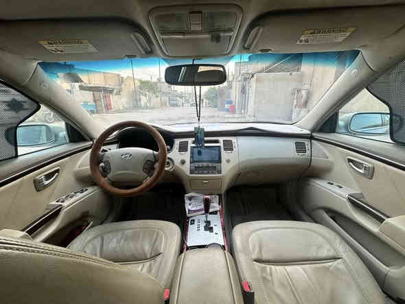 ايزا2006..
مكينة3800..
السيارة باسمي ..
سونارها موجود ابيع واقع حال مثل ماموجود بلسونار..
السعر70$ 
***********
