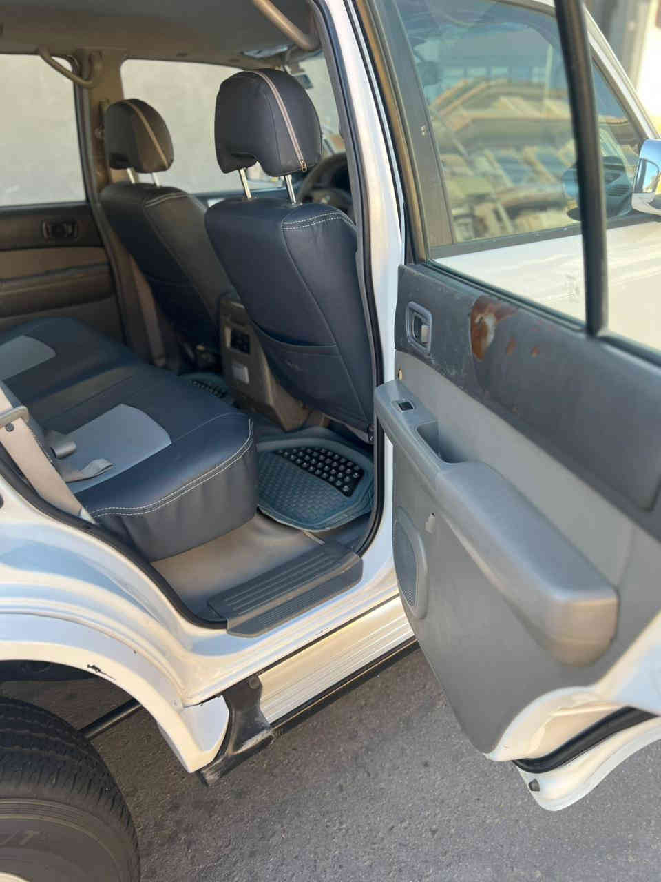 سلام عليكم للبيع نيسان باترول مديل 2002  مكفوله  من صبغ وتبديل رقم بغداد الدولي بسمي لشراي يتصل هاذا رقمي ***********
