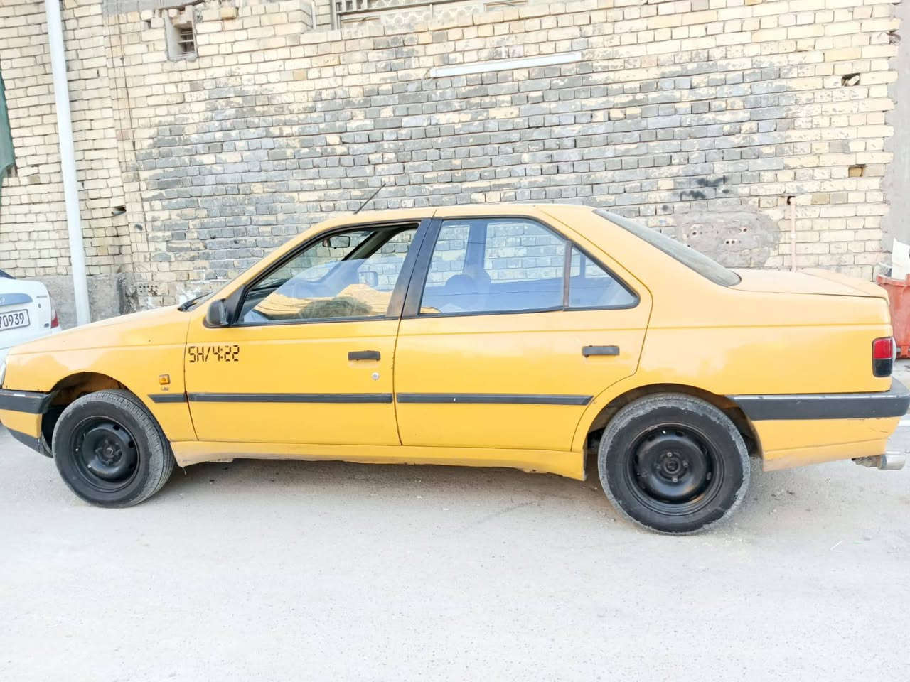 السلام عليكم بيجو 405موديل2010لسياره بلاديه بدون ضربه وتبديل   كير و محرك تمام تبريد عاطل  عنوان بغداد مدينه لصدر لسعر27 موبايل***********
