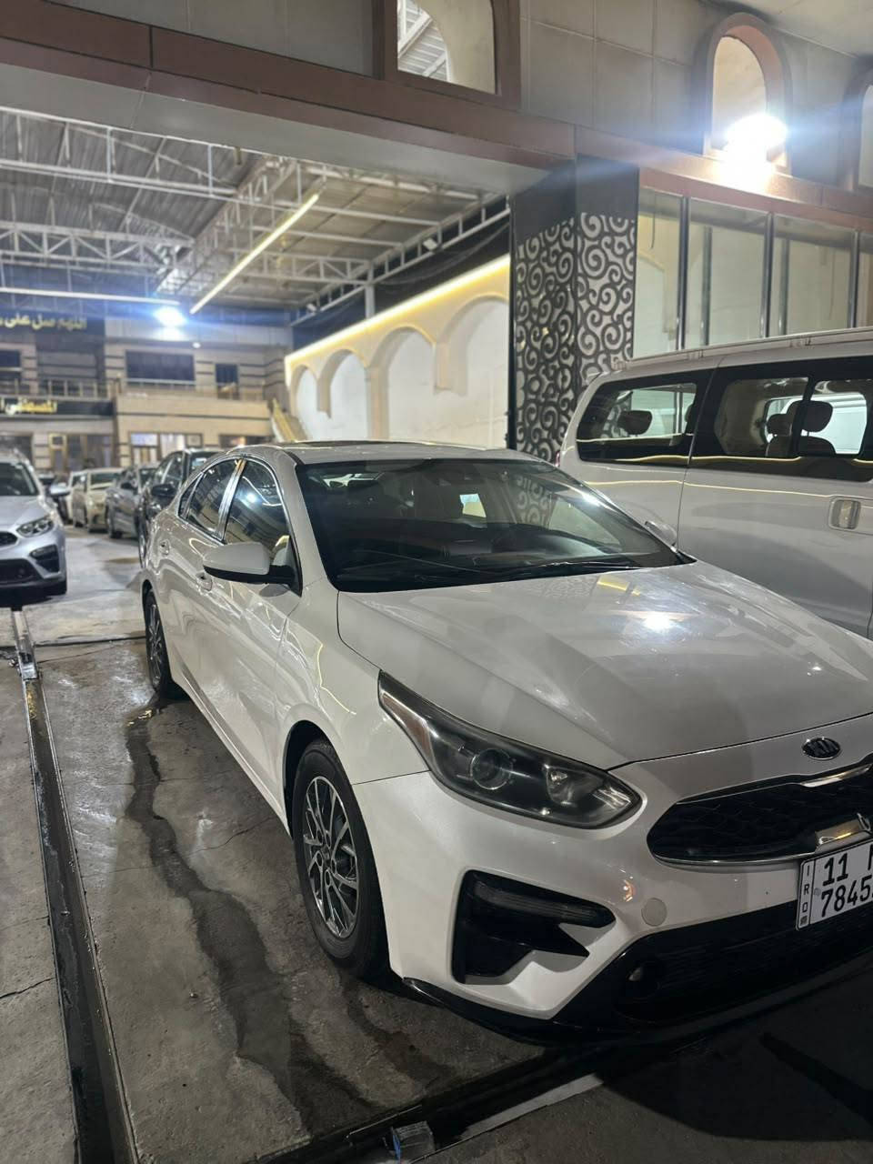 سلام عليكم
فورتي للبيع 
موديل 2019    رقم بغداد 
سيارة ب اسمي 
وارد امريكي بيه صبغ البنيد والدوسات فقط 
السعر 119$ وبيه مجال 
للاستفسار الاتصال ع الرقم 
***********
