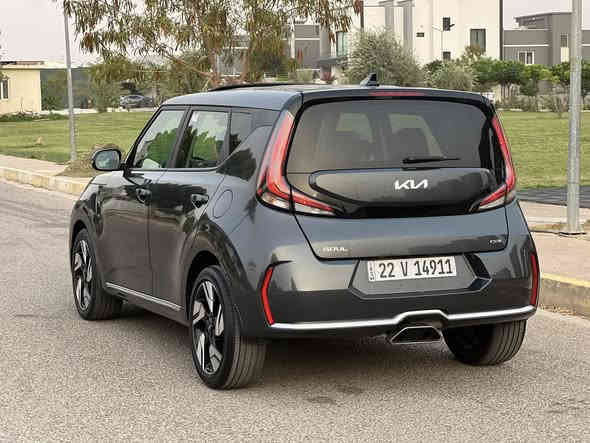 يالله/السلام عليكم عندي كيا صول موديل 2023 فئه♦️جي تي لاين♦️ دخول جديد حادث خفيف جدآ باب خلفي مبدل اصلي وجاملغ مصبوغ فقط بجم وخلف كبس السياره جديده خير من الله عله وضع الشركه مكفوله من اي قطعه بارد مكفوله من الشخوط  ترقيم جديد اربيل بأسمي تحويل  مباشربأسم المشتري بدون ماتحضر السياره  (مكينه ♦️كير ♦️صدر♦️تايرات ♦️تبريد♦️مكينه 2000 دوش ♦️حجر اصلي  كله عله وضع الشركه بلاد ايرباك ستيرن طاك فقط) ماشيه♦️22♦️الف مشي امريكا المواصفات♦️
♦️شاشه كبيره تدعم الكاربلي والخرائط
♦️بصمه ابواب♦️وبصمه تشغيل عن بعد
♦️دوسات اناره 
♦️داخل الغرفه بيانو بلاك
♦️كشنات جلد ومخمل خط احمر مع الدشبول 
♦️فول تحكمات ستيرن
♦️فتحه سقف
♦️انظمه قياده♦️سبورت♦️ونورمال
♦️اشاير بل مري
♦️تبريد منفصل بيانو
♦️دركه ستيرن خياط وجلد خط احمر مع قبظه الكير
♦️شحن واير ليس
♦️رادار جانبي 
♦️قياده ذاتيه 
♦️ستيرن رياضي حرف D
♦️تحديد مسار
♦️وقوف ذكي للامام ♦️وقوف ذكي للخلف
♦️نظام اطفاء المحرك في الازدحامات
♦️4منافذ شحن امامي وخلفي
♦️الاستفسار عن التفاصيل والسعر  الاتصال 
♦️***********
♦️*********** واتساب 
♦️مكان السياره بغداد الكرخ
