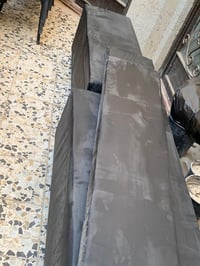 لبيع اغراض مطعم كله جديد استخدام جداا قليل طاولات طعام كبيره وصغار وكر...