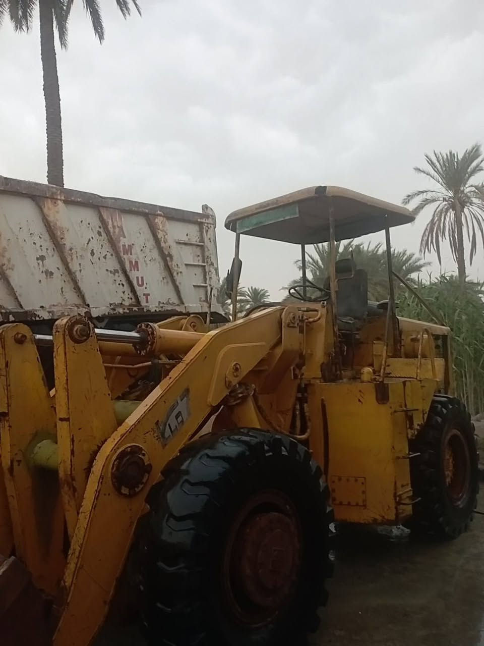 السلام عليكم شفل للبيع موديل 94
حجم 70 
رقم منفيس مكينه جديده تخم تاير العنوان بابل 
للاستفسار ***********
