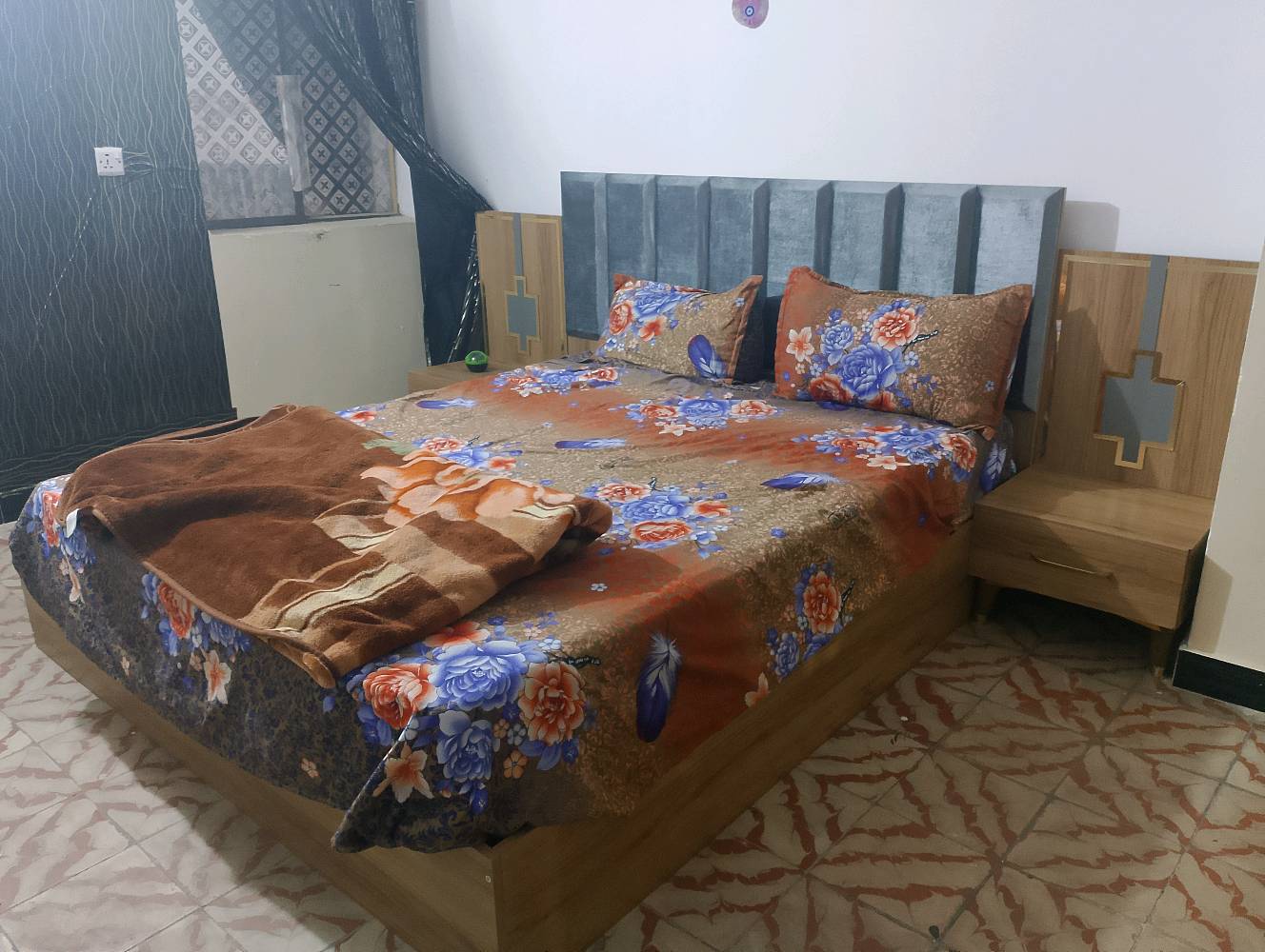 الشعب حي اور 
صالي شهر من مشتريهة مابيهة اي شخط 