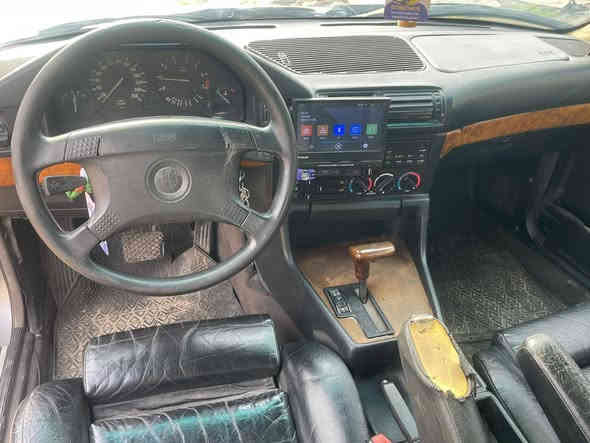 آلسَـِْ♡̨̐ـِْلامَ علـِْ♡̨̐ـِْيگمَ 
بي ام للبيع525
محرك مسكر عدل 
فتحه 3 طگات 
رقم بغداد سنويه 2026/5/25 بسمي
تخم تاير 
كشنات كهربائي 
اللون رصاصي رمادي
ويل خليه 
باتري جديد  
السعر مطلوب 60 
للتواصل مع صاحب السياره ابو حسين ***********   وأنا مكلف بالنشر
