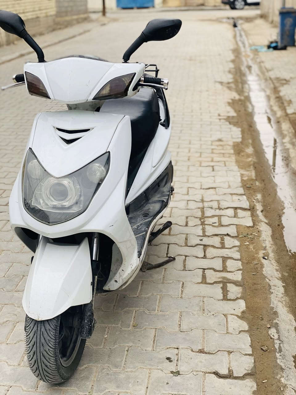 سلام عليكم
سكنس فحل للبيع كهربائيات كلها شغاله ماعده بس الدشبول طافي 

دراجه خير من الله 
عنوان بغداد المعامل 

***********
***********
