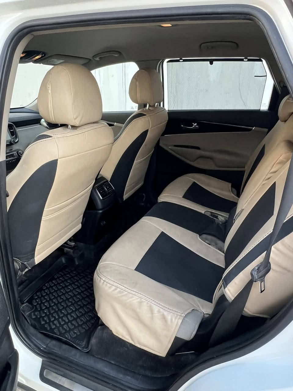 سورنتوخليجي موديل 2019كفالة عامه  تحويل مباشررقم اربيل  فول عدبنراما والفورويل
بصمه تشغيل
بصمه بيبان
حاكيه
تحكم فول
شاشه انفنكيشن
شاحن ويرأس
كراسي كهرباء
بردات خلفيه
جنطه كهرباء
٦سلندر
٧راكب ٣قطع تبريد ماشيه 110 مكينه عل وضع الشركه مامفتوح بيه برغي السعر 232وبيه مجال بيع او مراوس الاستفسار ***********او ***********
