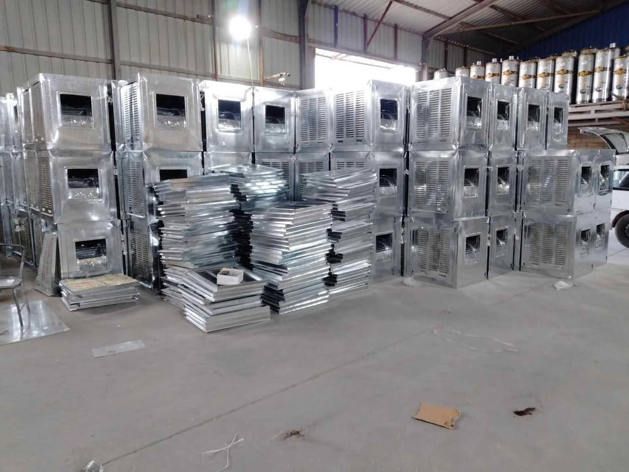 مازلنا المميزين بصناعة ؛المبرده العراقيه الاصليه المغلون الثقيل وليس الخفيف 😊 والشغل حسب الطلب "بعدها عروضنا وياكم مستمره 🥰 وتدللون💥مبرده العراقيه انتاج معمل دجله 💥صفر 7 حديد الثقيل مغلون💯 يعني انسى الزنجار 
ماطور سرعه وحده ضمان موسم

يوجد توصيل لجميع محافظات جمله🥰 معمل دجله انتاج مبرده و سخان 👍 موصل صناعه كوكجلي قرب محطه تعبئه الهاشمي شارع العام بتجاه اربيل/***********
*********** موصل, نينوى
