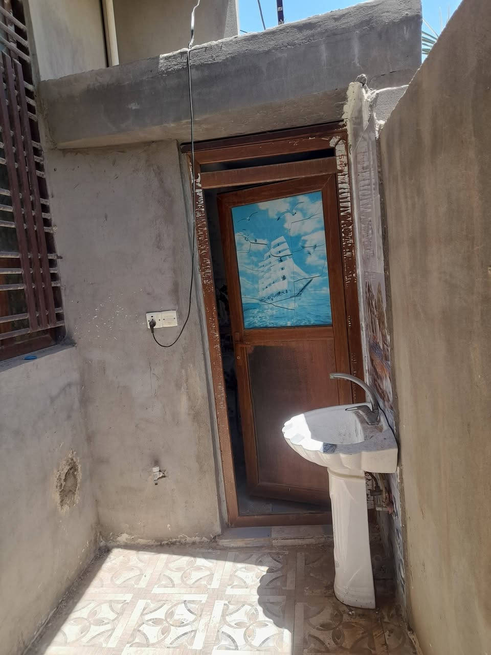 بيت ركن تقاطع القدس فرع التضامن للأثاث/////////////////_//تقاطع القدس
مساحةالبيت واجهه 8 نزال 18
يحتوي على استقبال+مطبخ+ وصالة ثلاث غرف نوم سويت
السعر ٨٥ وبي مجال
اللاستفسار الاتصال على الرقم/***********
