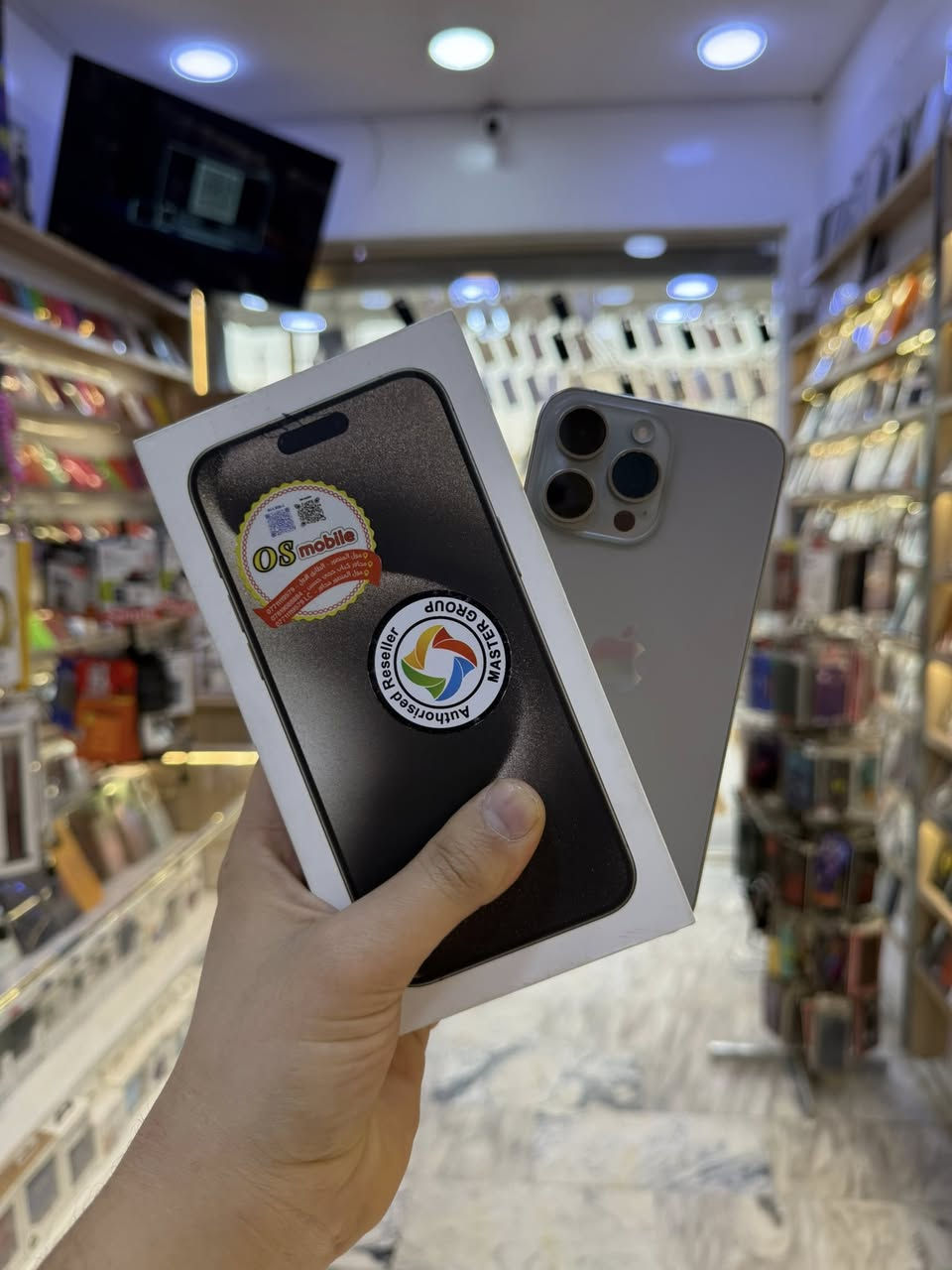 ايفون 15 برو ماكس الذاكرة 512 البطارية 87 الجهاز ماستر باكيت وكيبل كامل ملحقاتة نضافة 100‎%‎ لوك شخط واحد مابيه مفول السعر مليون و75 الف وبيه مجال بسيط حك الجية فقط 
مكاني بغداد السيدية الشارع التجاري 
اتصال فقط واتس لو رقم ***********
