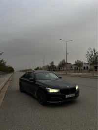 بي ام 740i • ٢٠١٩ • مكينة V6