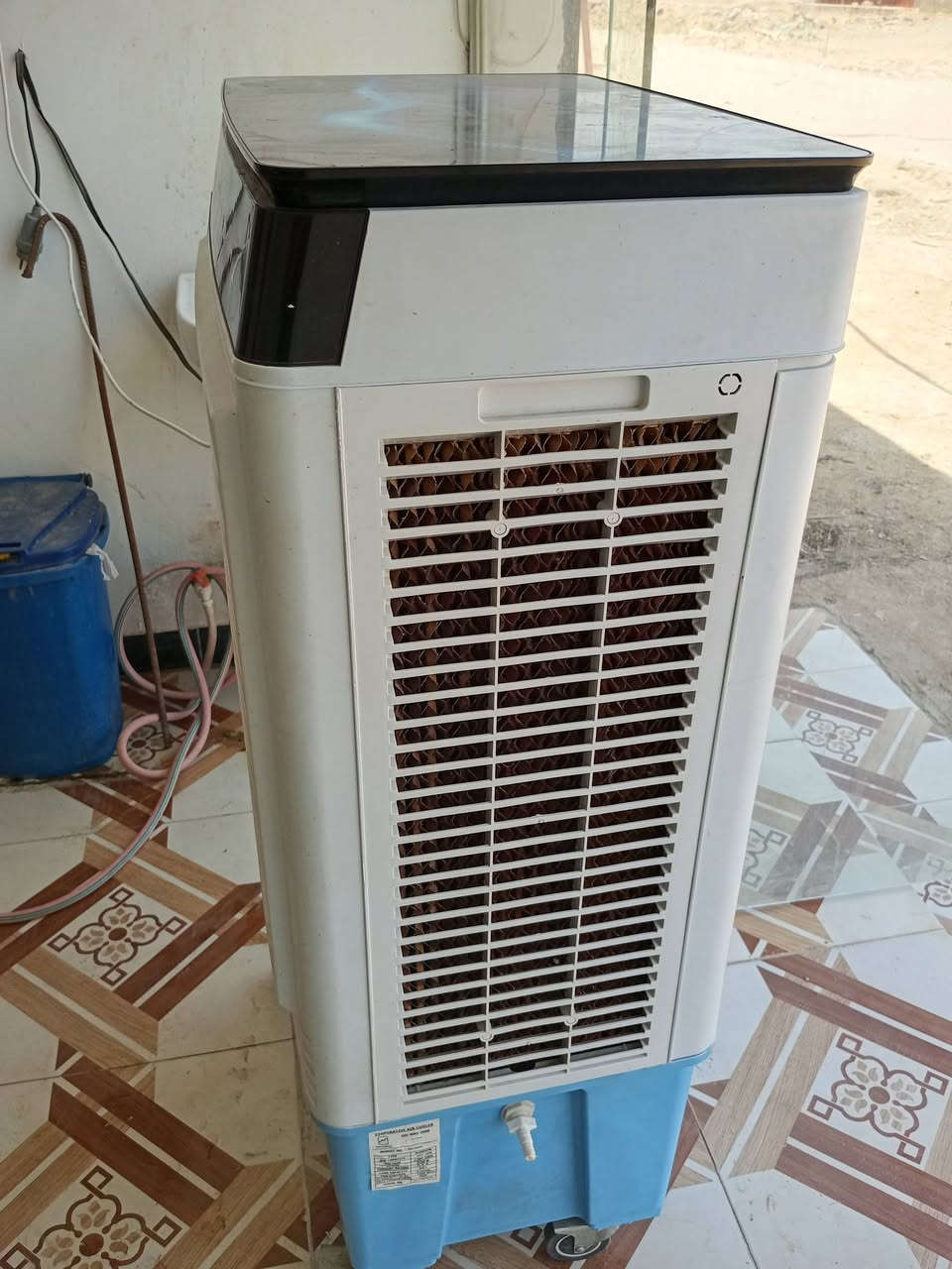 مبرده كمفيره جديد صار شهر من جبته من الشركه تبريد فول مكاني كوت شهداء السعر 150بيه مجال للتواصل‏‪***********‬‏
