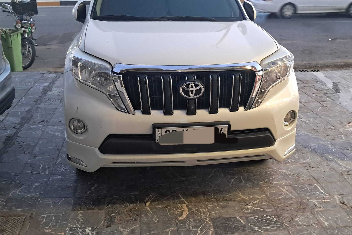 *********** للبيع برادو ١٦ كفاله عامه من الصبغ حتى لدعاميات مامصبوغه اربيل جديد سنويه وهزه جديده ماشيه ١٠٤ تحويل وكاله حاضر ٦ سلندر غير متواجد على الفيس شراي يتصل ***********
