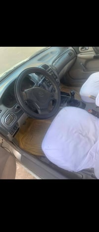 مازدە2004سی پارچە هەیە تەکسی بوە کرایتە خسوسی گیر عادیەسەنەوی بەسە چوە...
